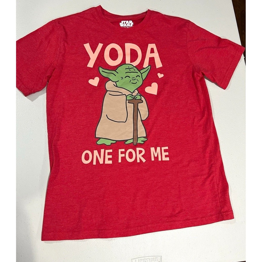 Mad Engine Star Wars Yoda One For Me Men's S‎ Red Crew Neck Graphic Tee